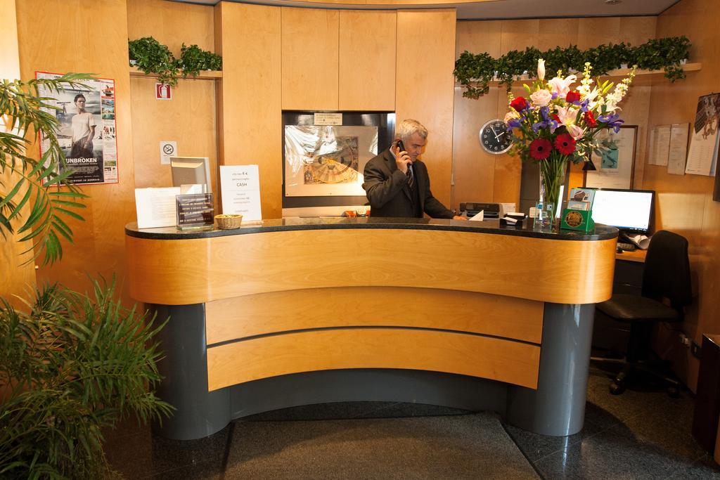 Hotel Gerber โรม ภายนอก รูปภาพ