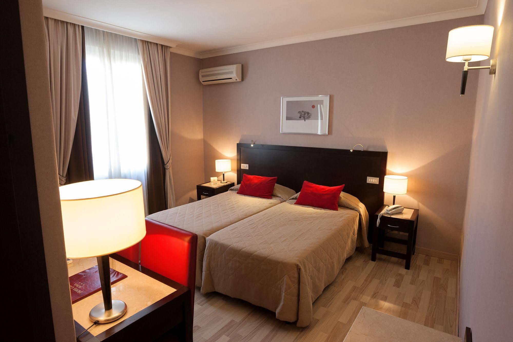 Hotel Gerber โรม ภายนอก รูปภาพ